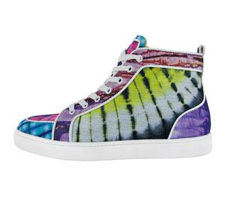 Christian Louboutin يطلق تشكيلة مميزة من الأحذية والحقائب لربيع وصيف 2013
